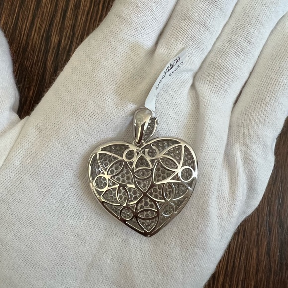 BRAND NEW CZ PAVE STERLING SILVER LARGE HEART PENDANT - Picture 3 of 9